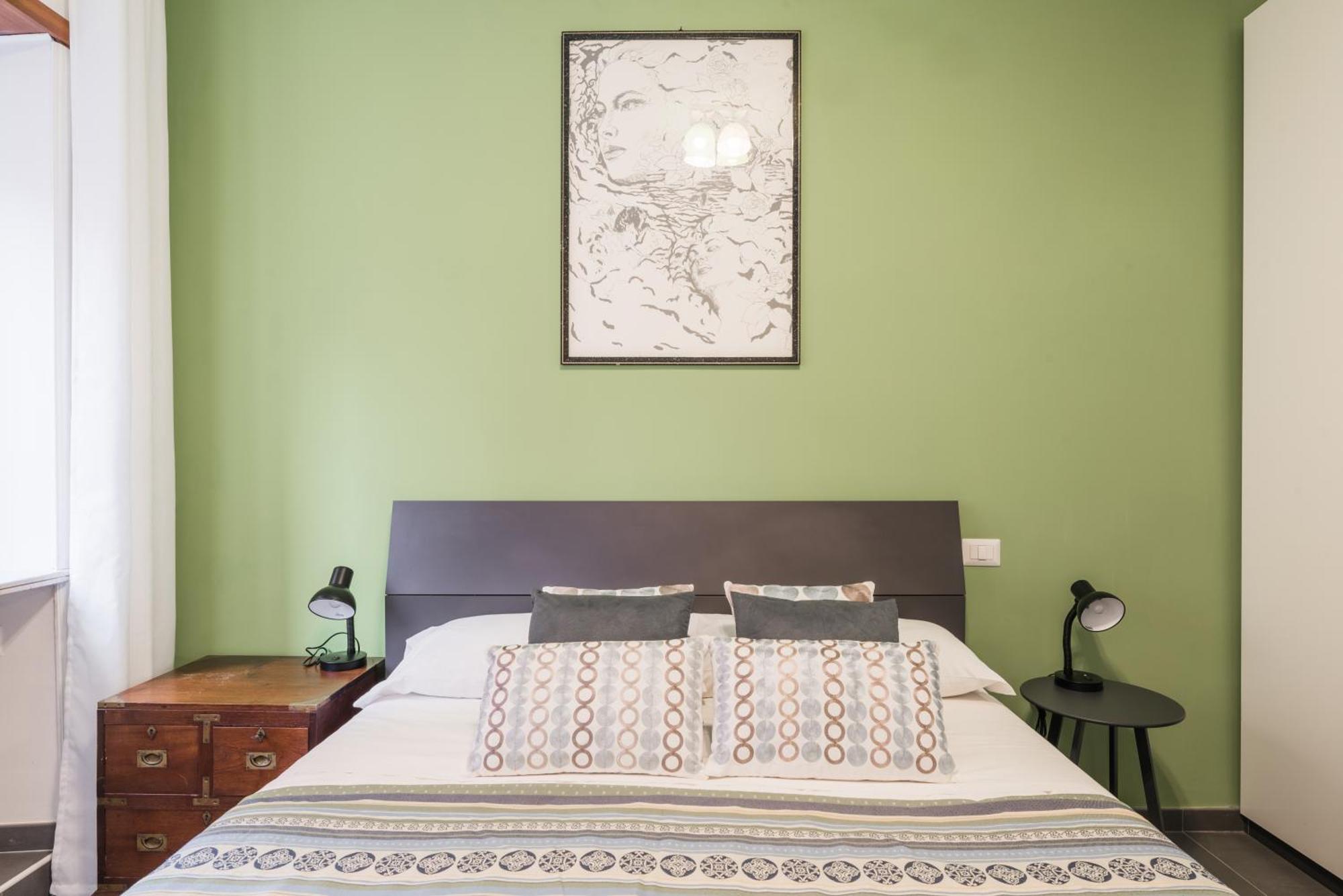 One's Place Apartment